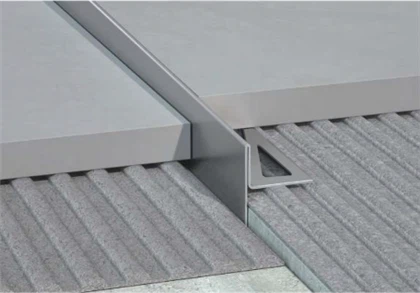 Sloping Edge Profile For A Linear Drain